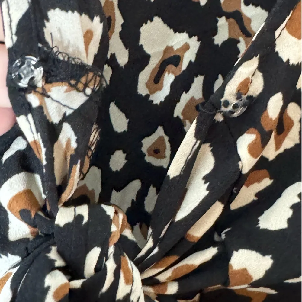 Umgee Animal Print Tie Front Ruffle Trim Hi Low Midi Dress Size S - Image 4