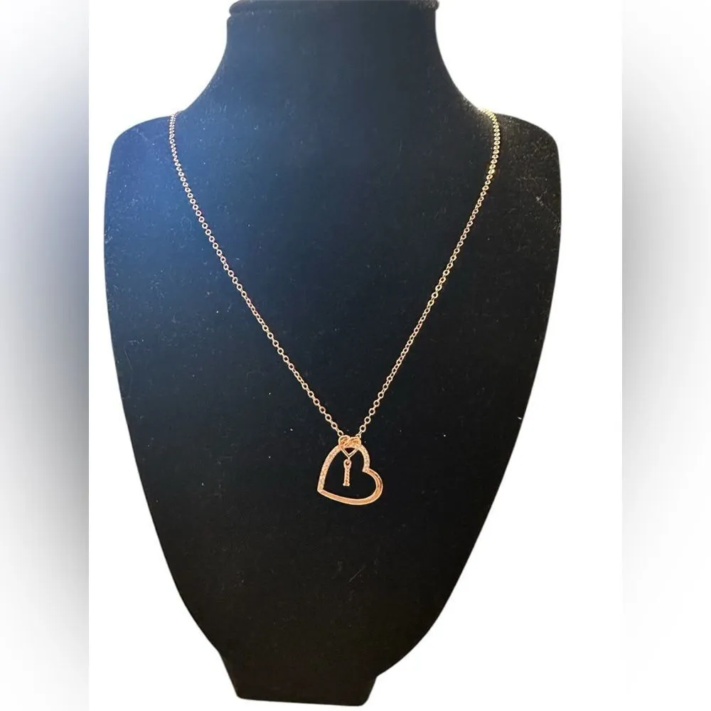 Anoup Rose Gold “I” initial necklace. - Image 2