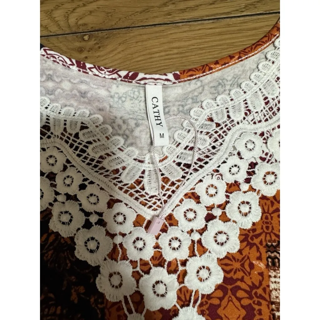 Cathy Women Size‎ Medium Tunic Top Short Sleeve V Neck Lace Stretch Colorful - Image 6