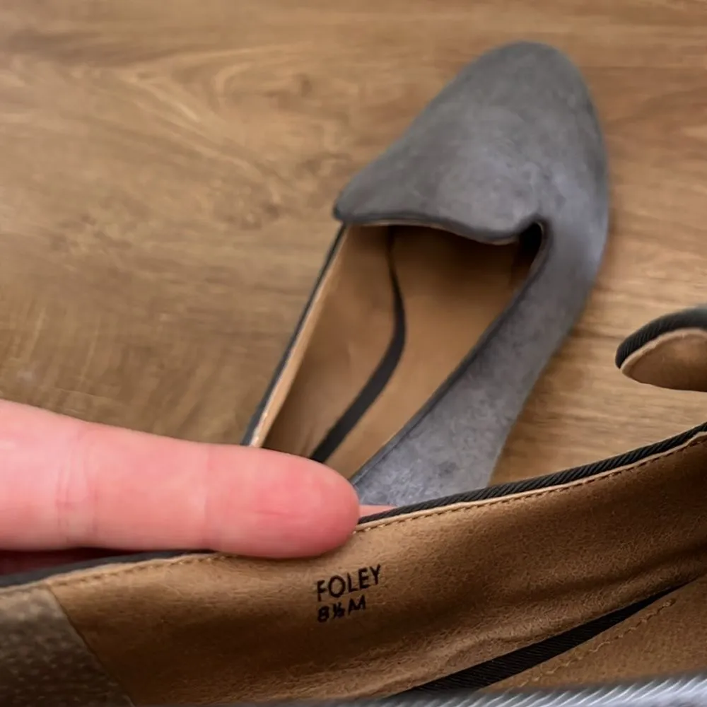 Tahari Gray Velvet Jacquard Loafer Flats Floral Slip On Career Chic - Image 6