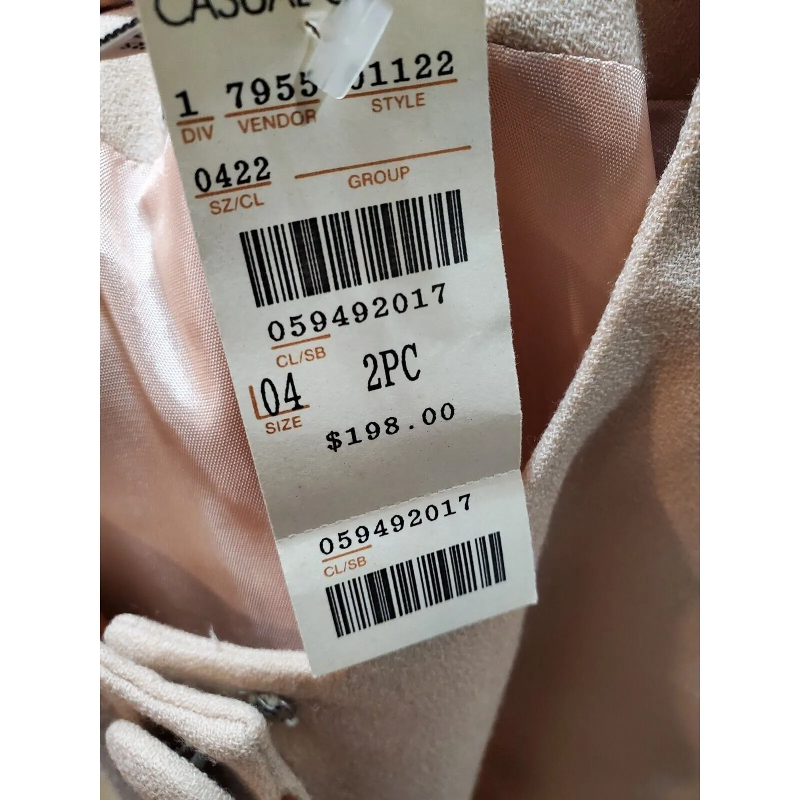 VTG New Classics Casual Corner Beige Single Breasted Blazer& Skirt 2 Pc's Suit 4 - Image 9