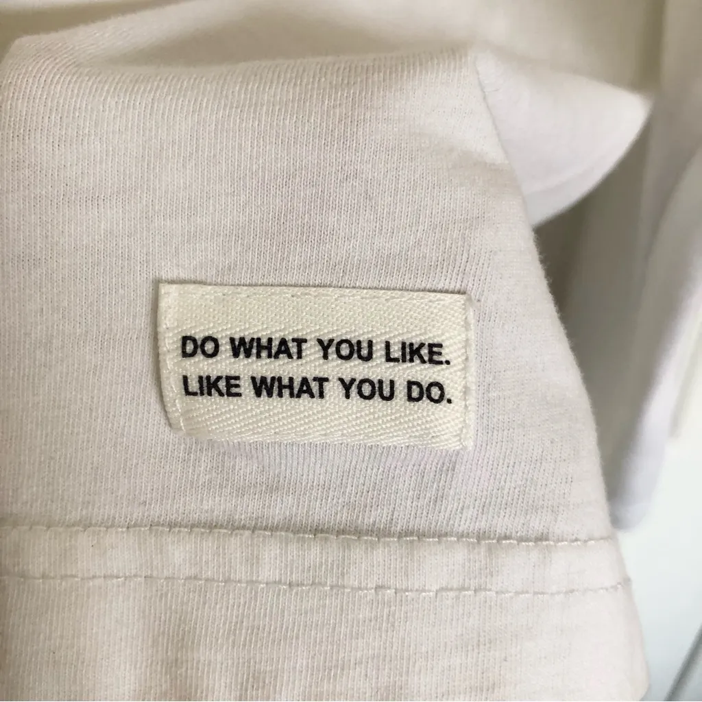 Life is Good Long Sleeve Snow Day Shirt Size M - Image 3