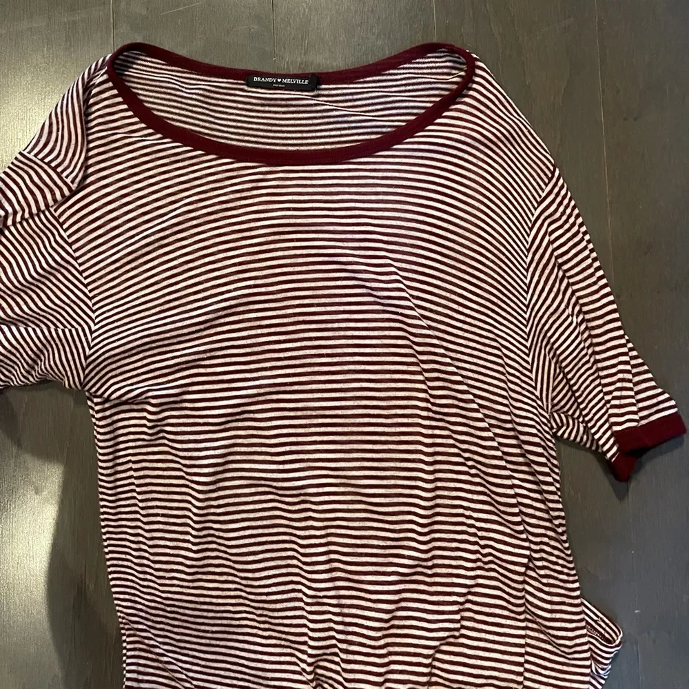 BRANDY MELLVILLE tee - Image 6