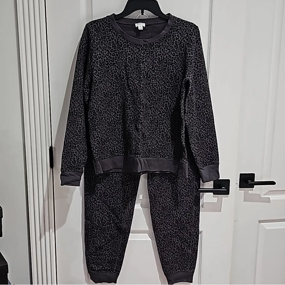 J. Crew Leopard Jogger Style Sweatpant and Sweatshirt Set - Image 2