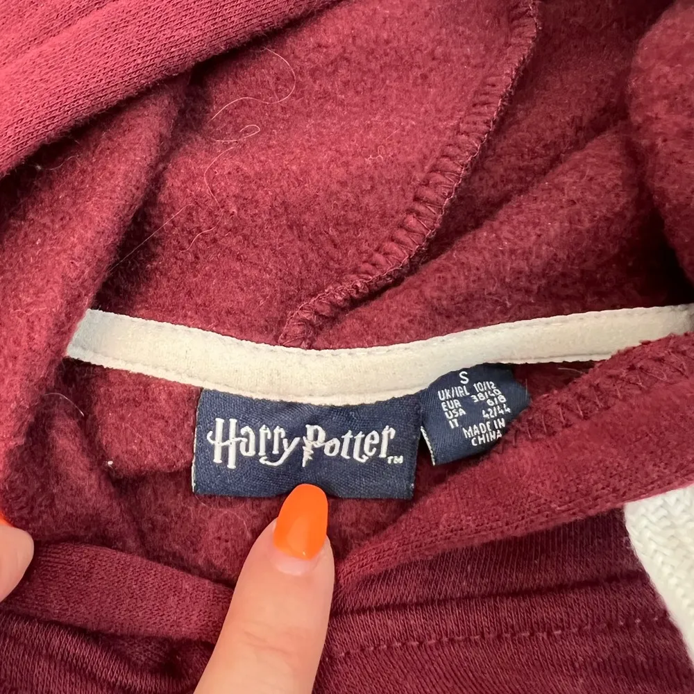Harry Potter Maroon Gryffindor Hooded Sweatshirt - Image 6