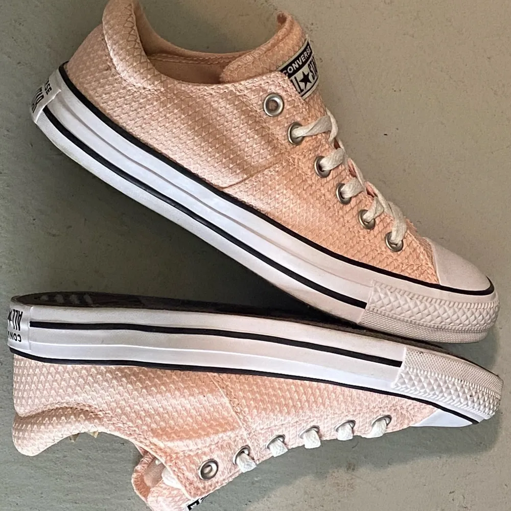 Converse Chuck Taylor Madison Women's Sneakers 555860f (Original) USW8 - Image 5