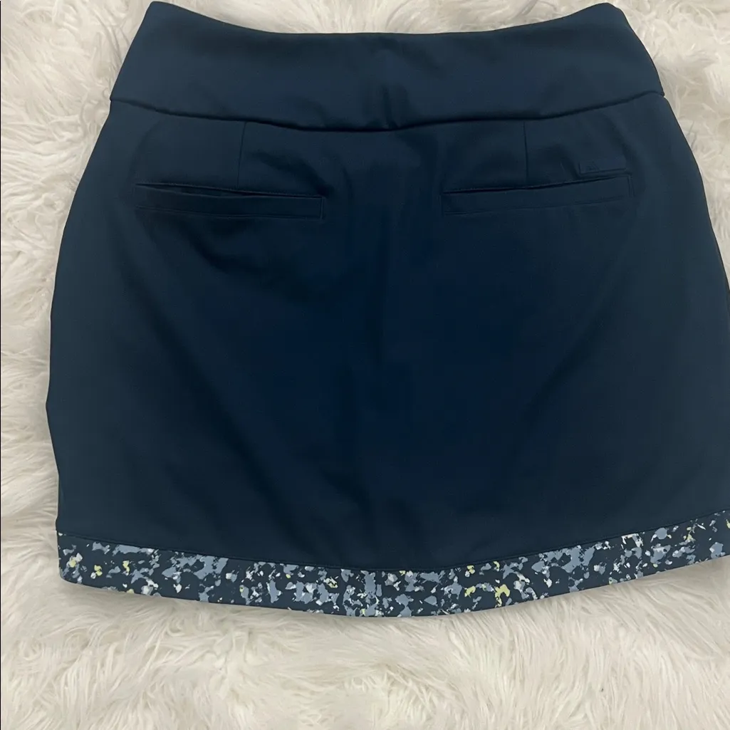 Adidas Navy Mini Skort with Pattern XS - Image 4
