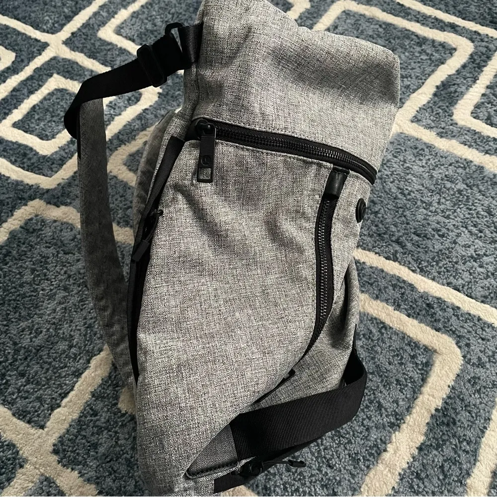 Lululemon City Adventurer Backpack II *17L Heathered Black - Image 4