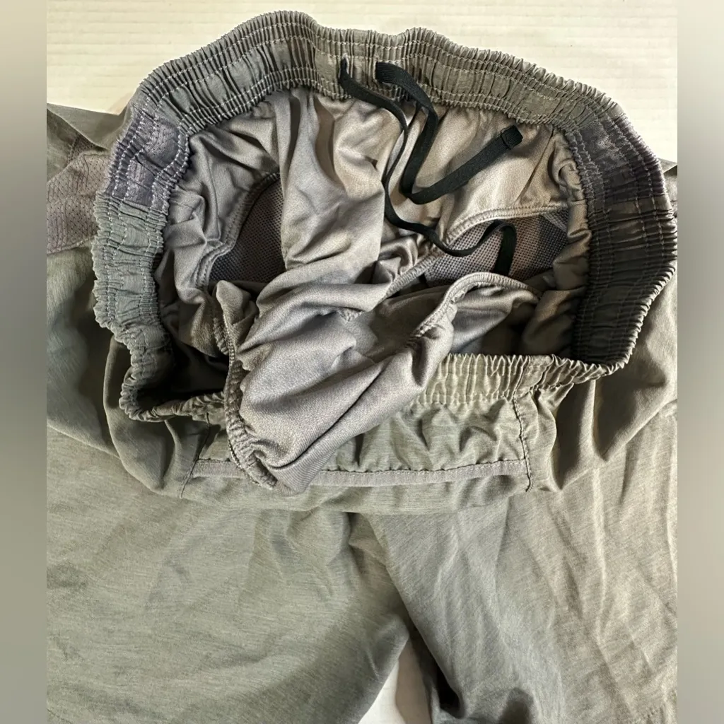Nike‎ Dri-Fit Gray Workout Running Short with Inner Panty Women Size Small - Image 8