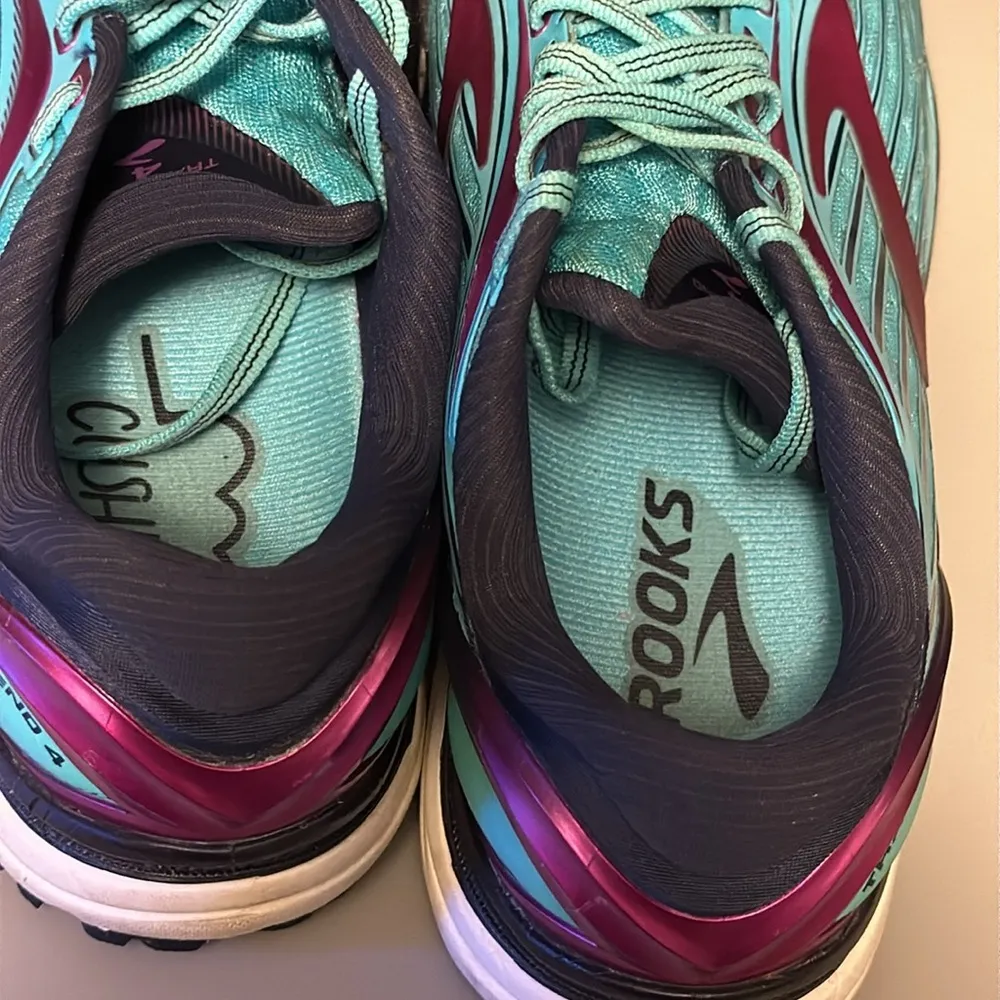 Brooks ascend 4 guiderails - Image 9