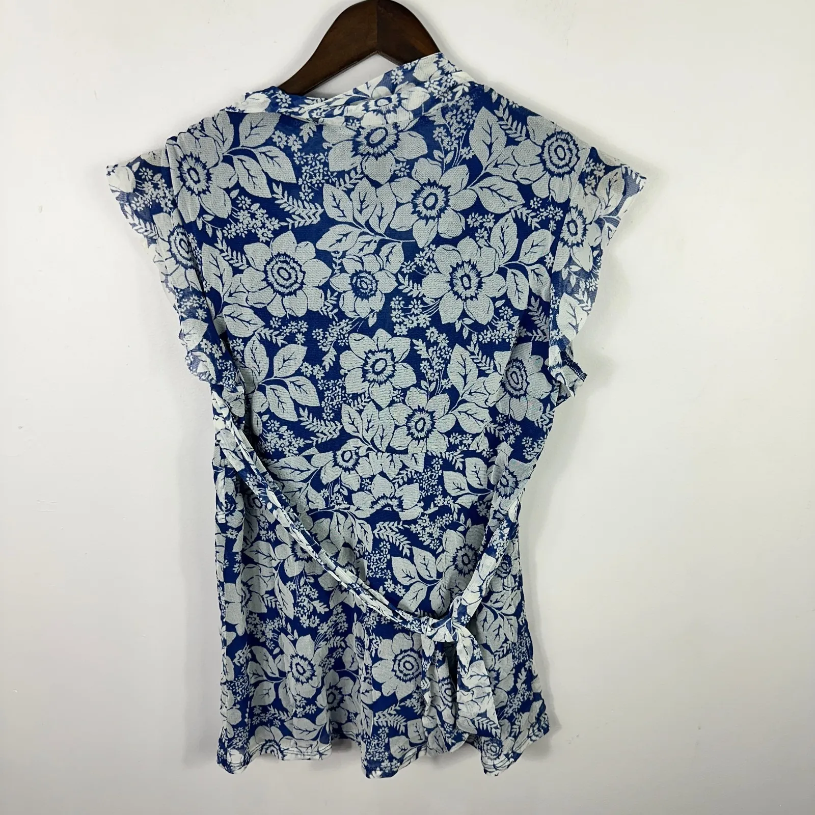 New York & Company Top L Blue Floral Mesh Sheer Blouse Romantic Boho Cottage Y2K Size L - Image 5