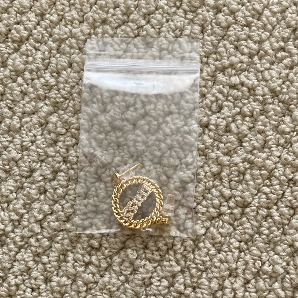 NEW Gold Plated “Miss” Glitter Circle Chain Earrings Glam Party Braided NIB - Image 3