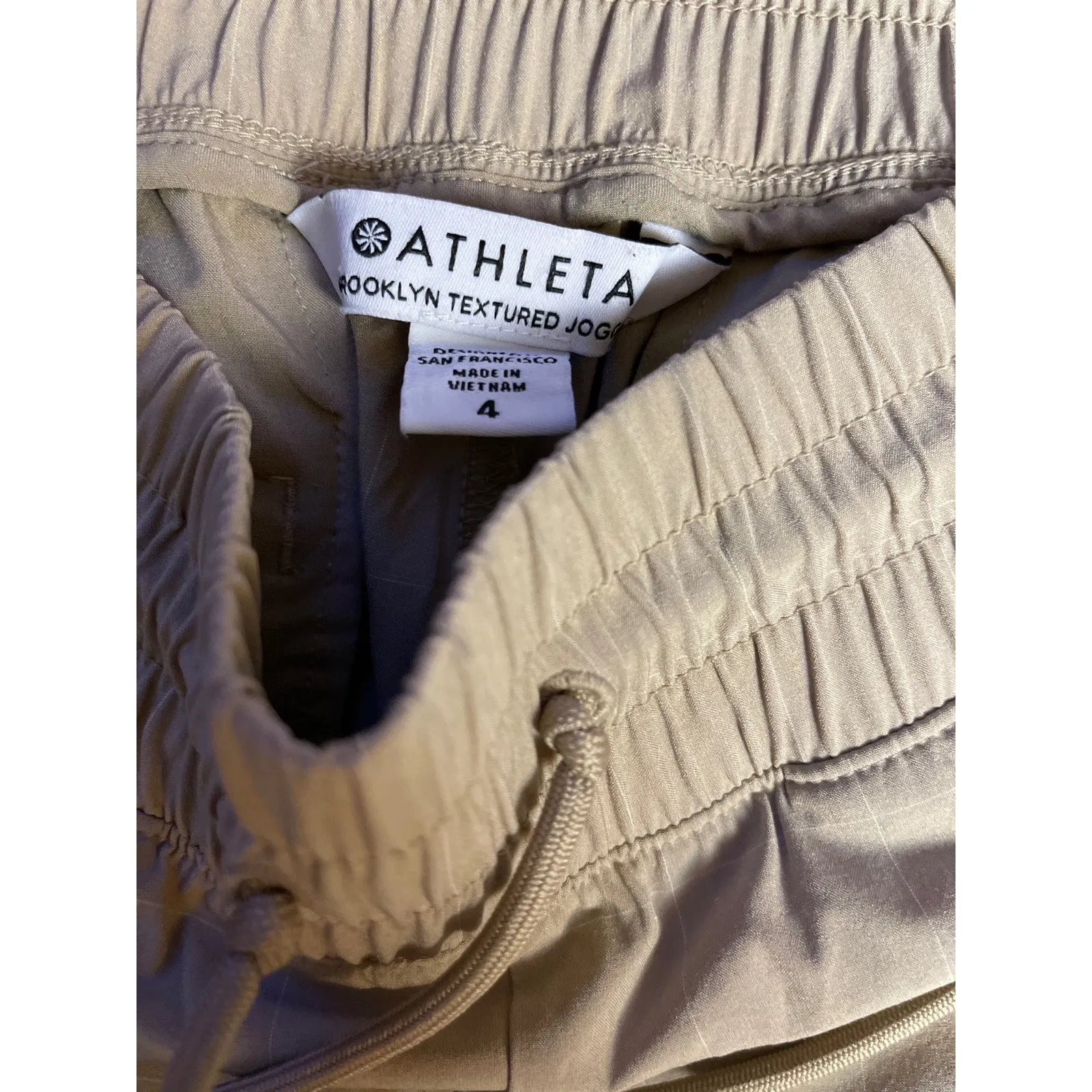 Athleta Brooklyn Textured Jogger in‎ Windowpane Taupe Size 4 - Image 9