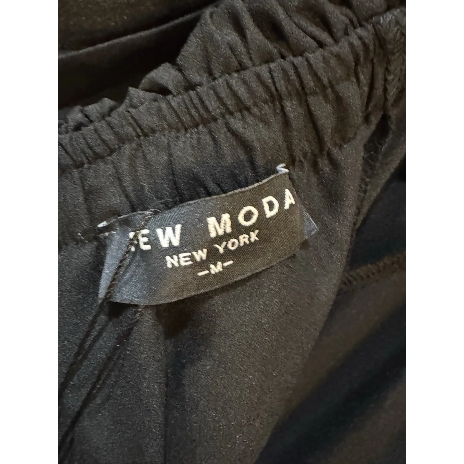 Few Moda Black Ruffled Tiered Midi Dress Pleated Size Medium - Image 5