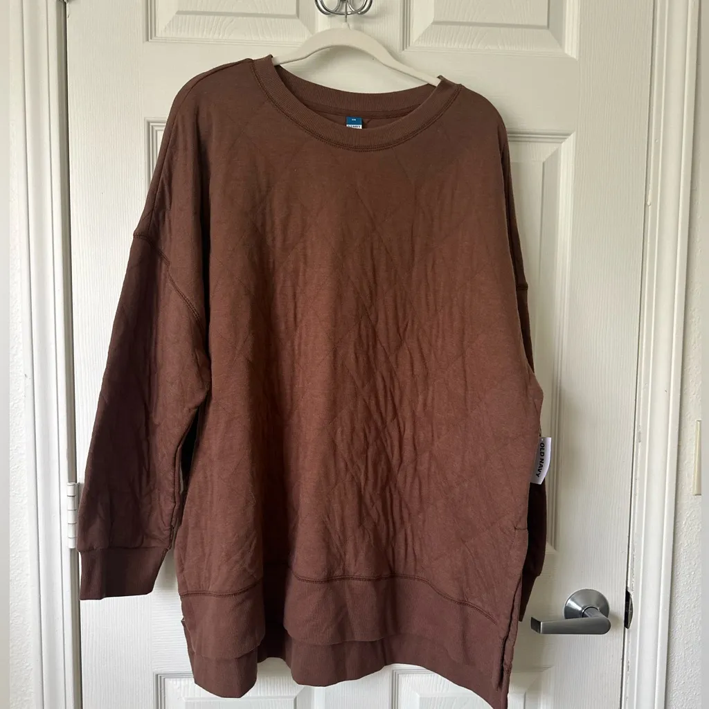 OLD NAVY Brown Sweatshirt. - Image 3