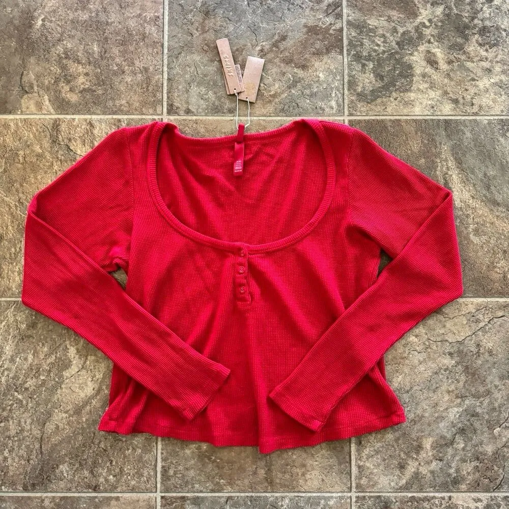 Skims Waffle Long Sleeve Henley Cranberry Size 2X - Image 2
