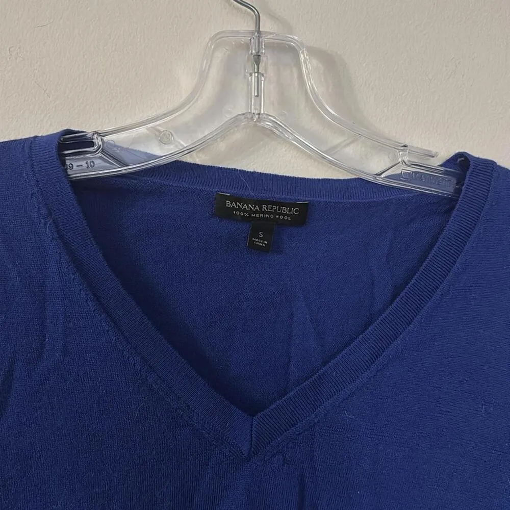 Banana Republic Royal Blue Cobalt V Neck Sweater 100% Merino Wool - Image 2