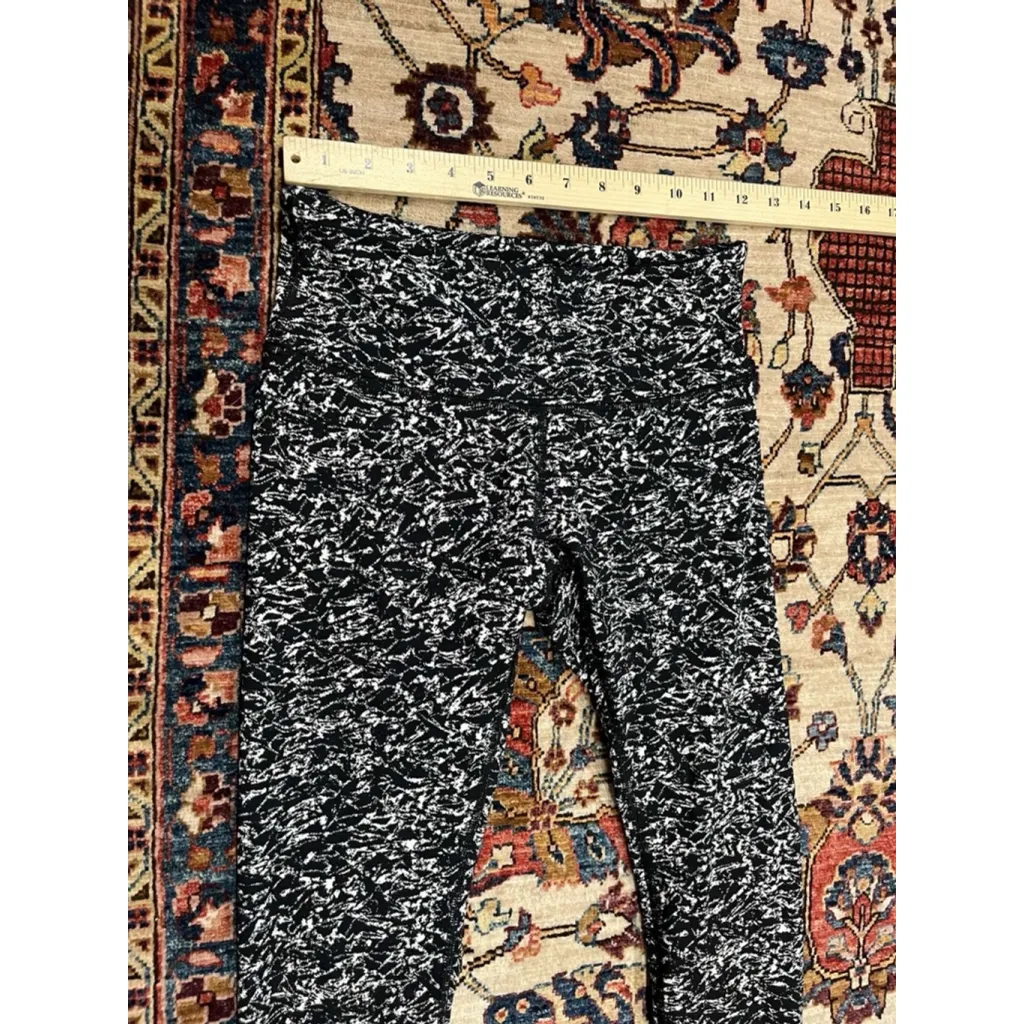 Lululemon Wunder Under Pant III Iced Wave White Black Leggings Low Rise Size 4 - Image 4