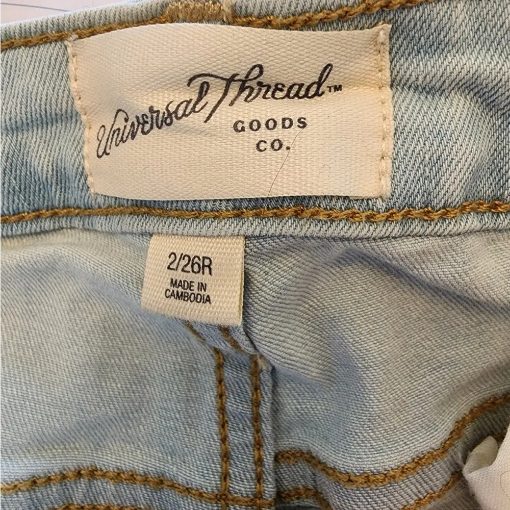Universal Thread high rise skinny Distressed Jeans Size 2 reg - Image 3