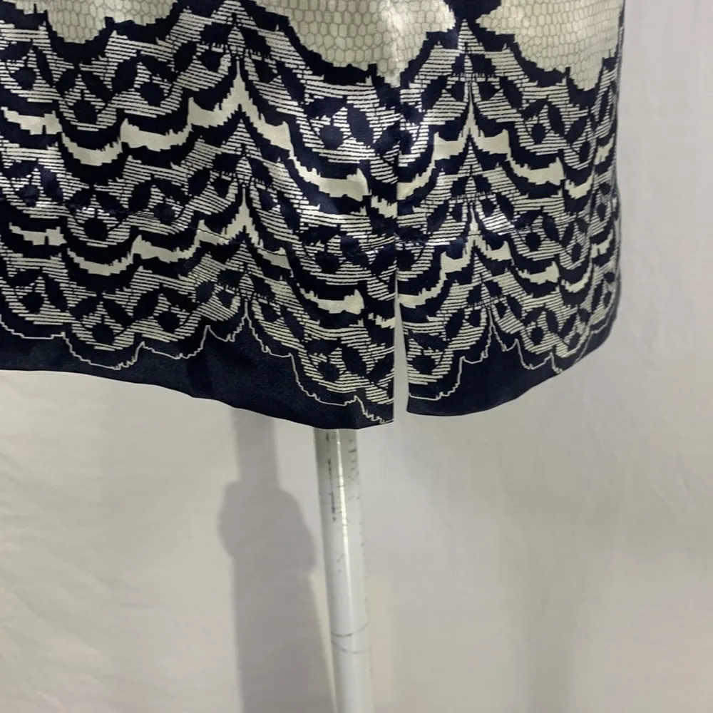 Silk Chantilly Lace Black White Silver Blouse Top Size Small - Image 7