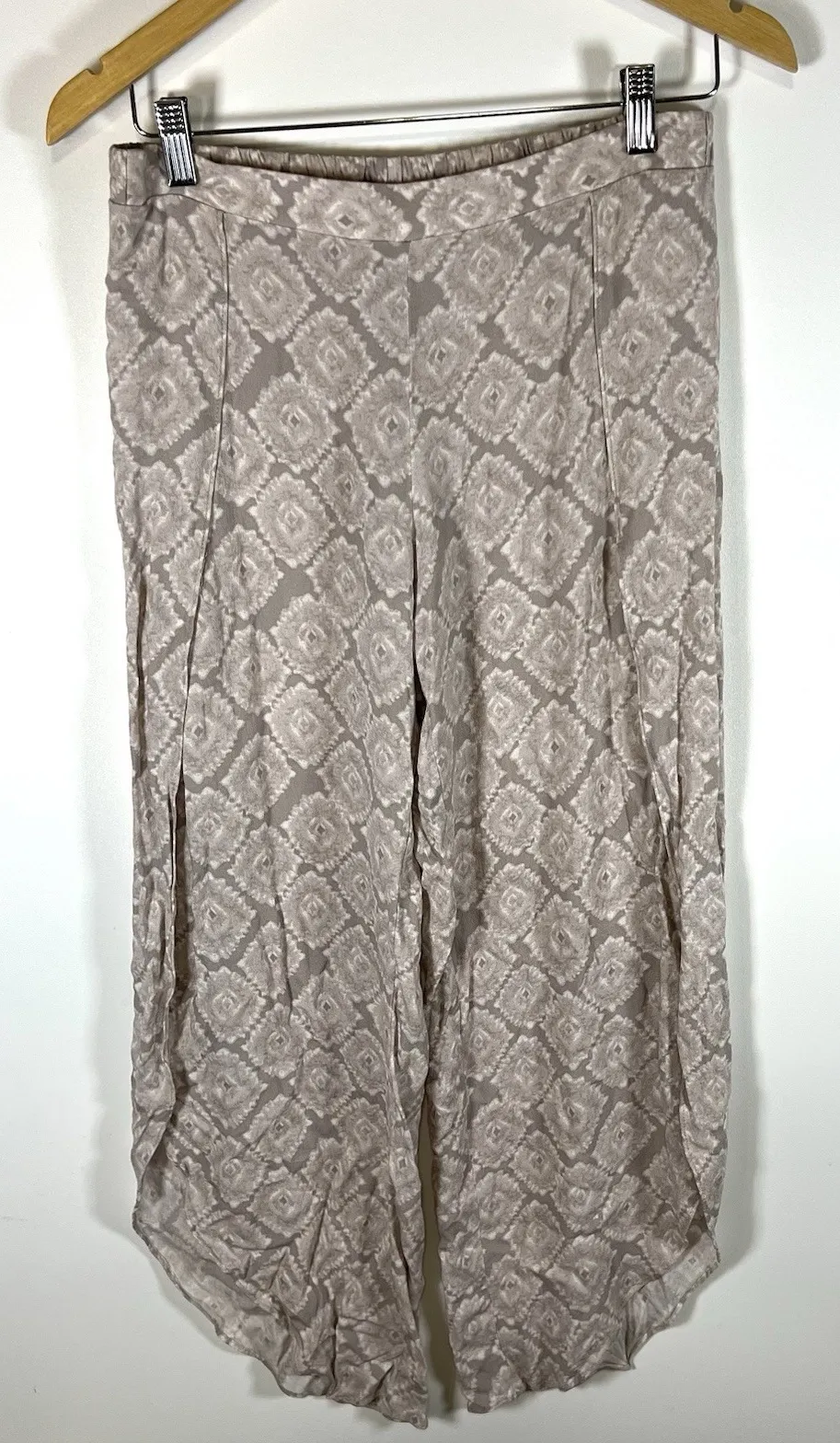 Roan + Ryan Evereve Cora Beach Split Baggy Boho Pants Womens Small Taupe Beige - Image 1