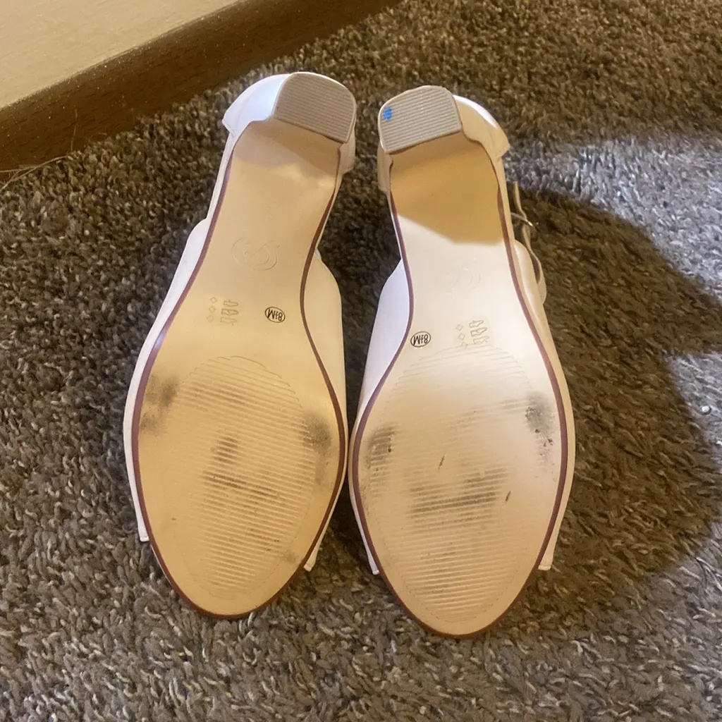 Chinese Laundry Heels, size 8.5 US/39 Euro - Image 4