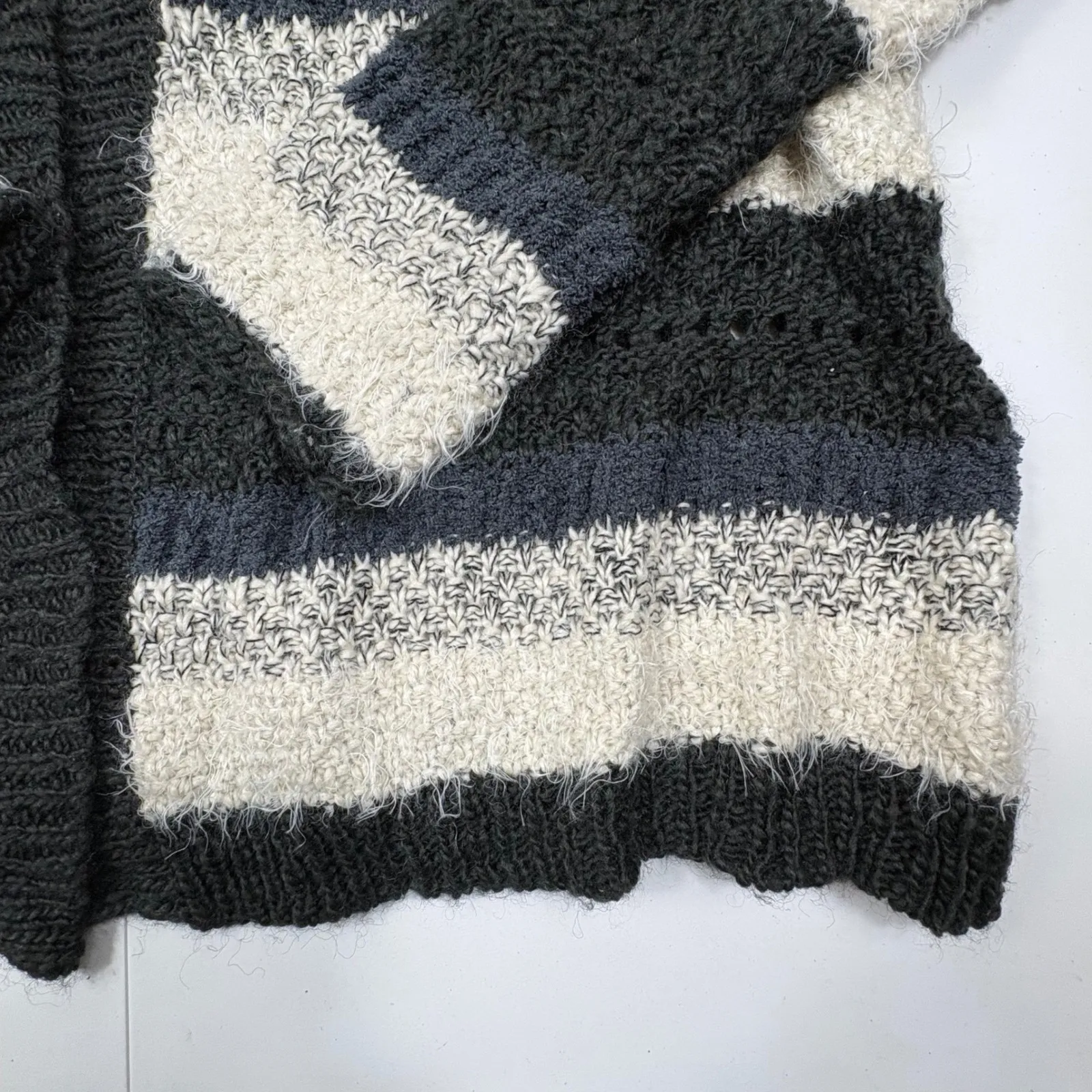 House of Harlow 1960 Striped Open Front Knit Cardigan Sweater One Size Black Size undefined - Image 2