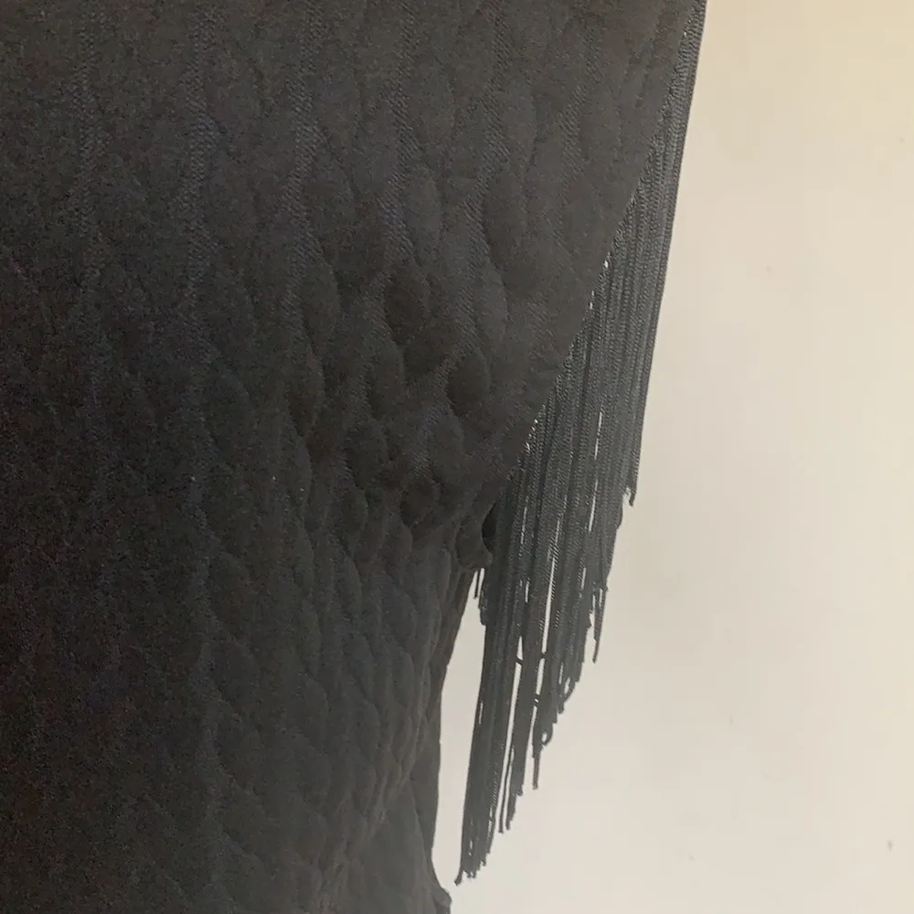 Lord & Taylor Design Lab Black Fringe Top Size Medium NWT - Image 10