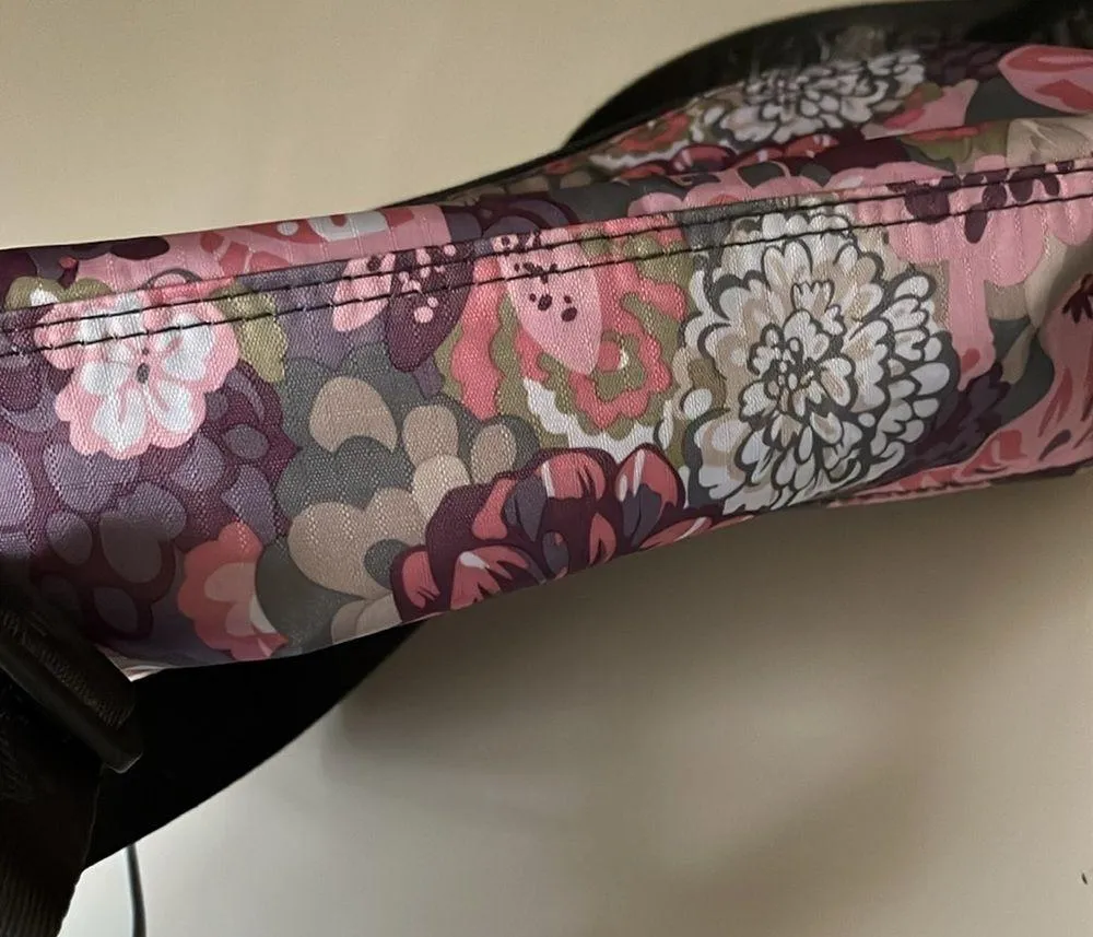 Vivisecret bag. Used good condition. Multiple - Image 3