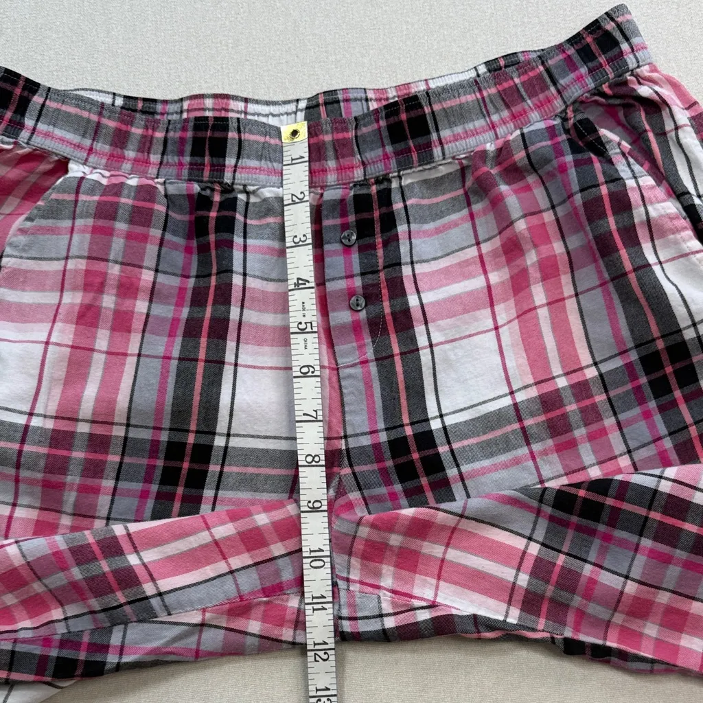 Victoria's Secret Black and Pink Plaid Pajama Set - Image 10