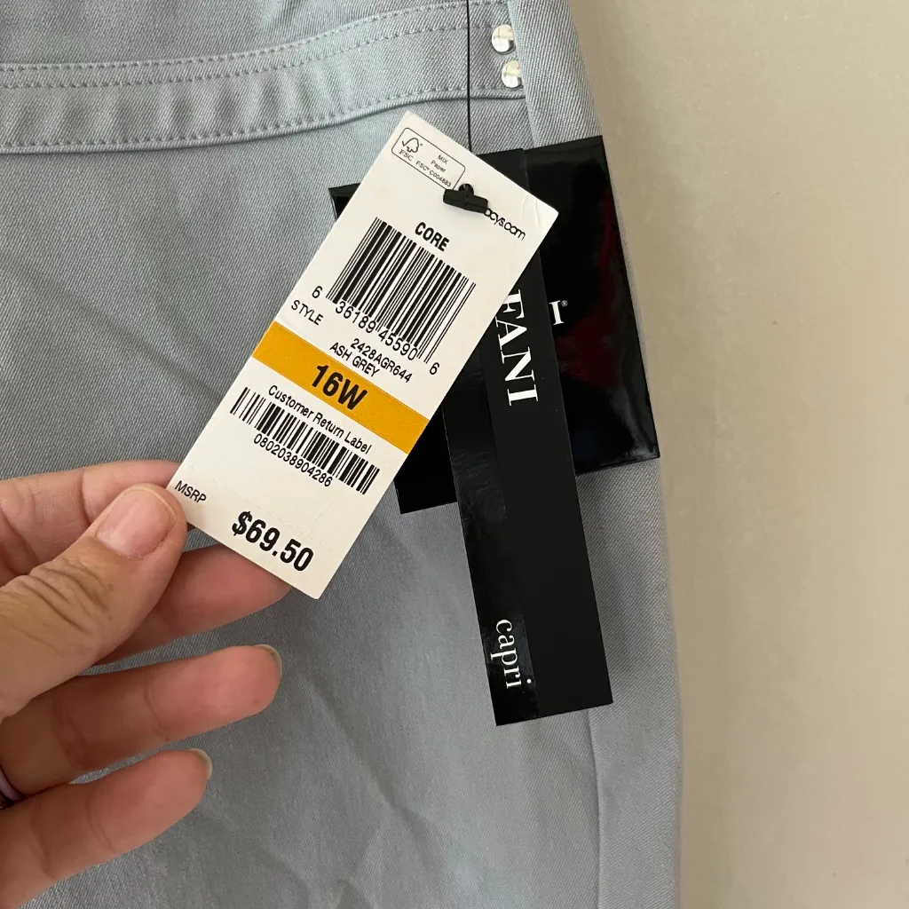 Alfani Sz 16W Stretch Pull On White Straight Leg Capri Jeggings Tummy Control - Image 3