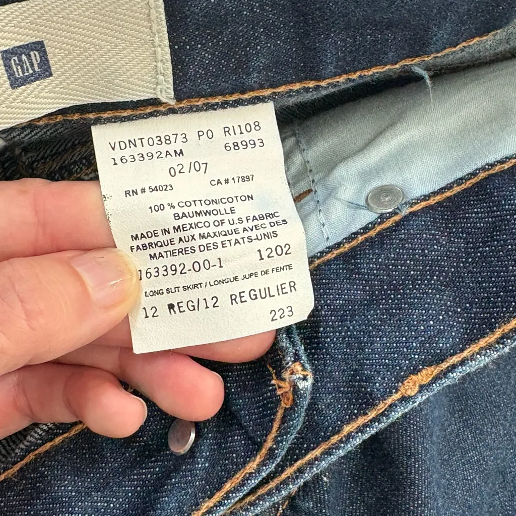 VINTAGE Gap Maxi Skirt Women's 12 Denim Long Slit Dark Wash 90s Y2K Fashion - Image 5