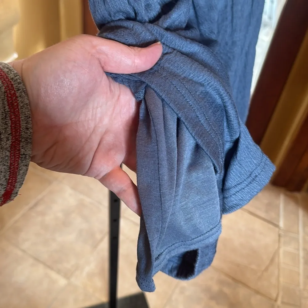 Universal Thread Women's Wrap Front Blue Romper Size XS NWOT - Image 4