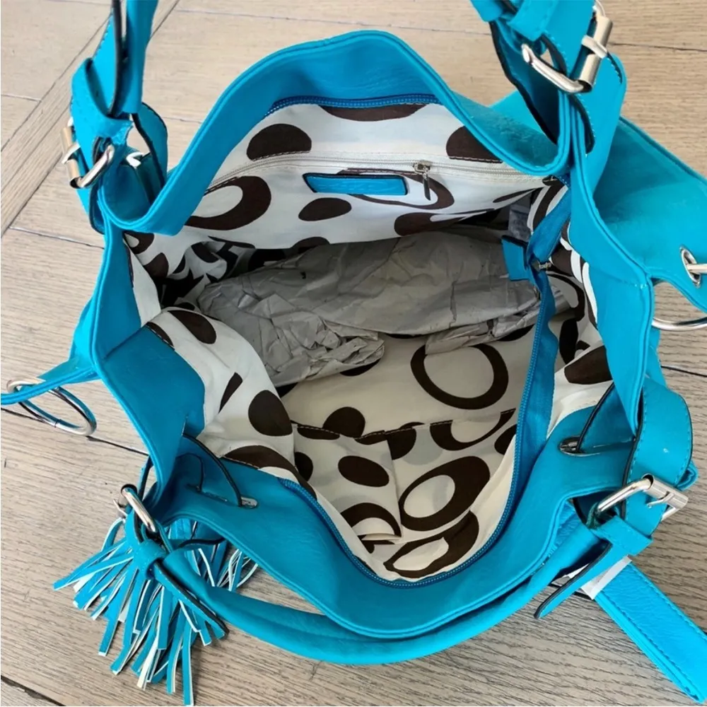 NWT Yoki Teal Vegan Leather Tassel 2-Way Slouchy Shoulder Bag - Image 5