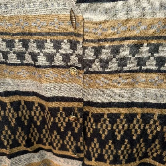 Women's Positive Attitude Cropped Sweater SW Pattern‎ Size 12 Great Condition Gold - Image 4