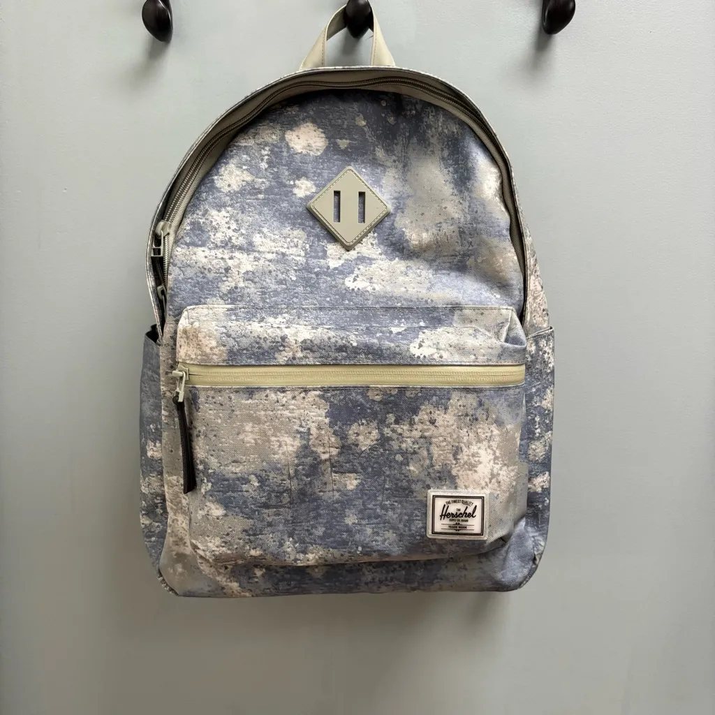 Herschel Classic XL Backpack in Seagrass Bowen Birch - Image 3