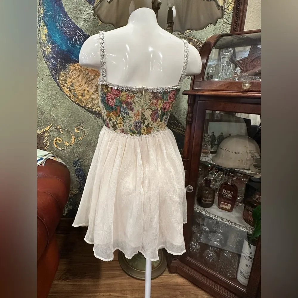 NWOT CIDER Summer Floral Embroidery Corset Spaghetti Strap Mini Sleeveless - Image 6