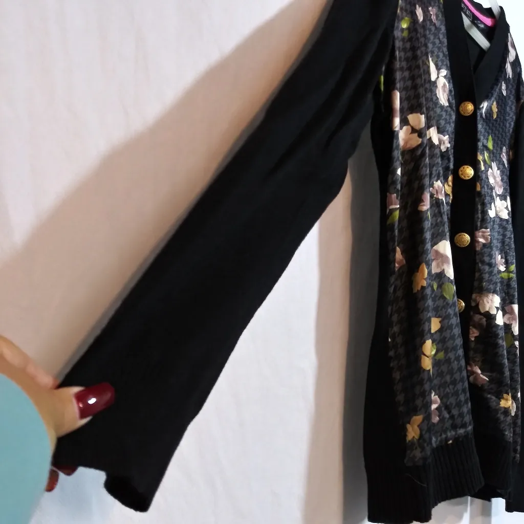 Isaac Mizrahi Estate Mixed Media Satin Front Cardigan Sweater Size M Black Size M - Image 6