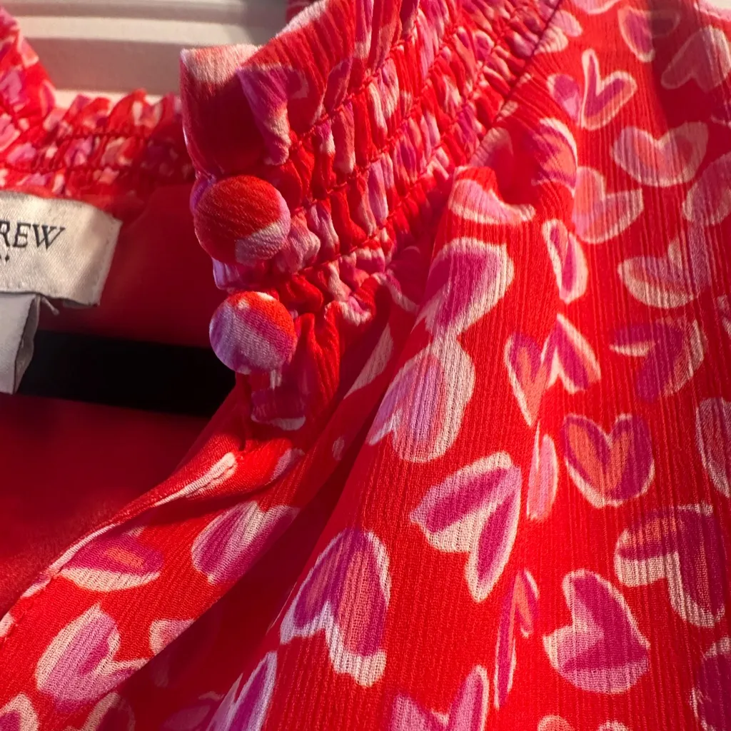 Jcrew keyhole smocked blouse with Red Heart Print - Image 6