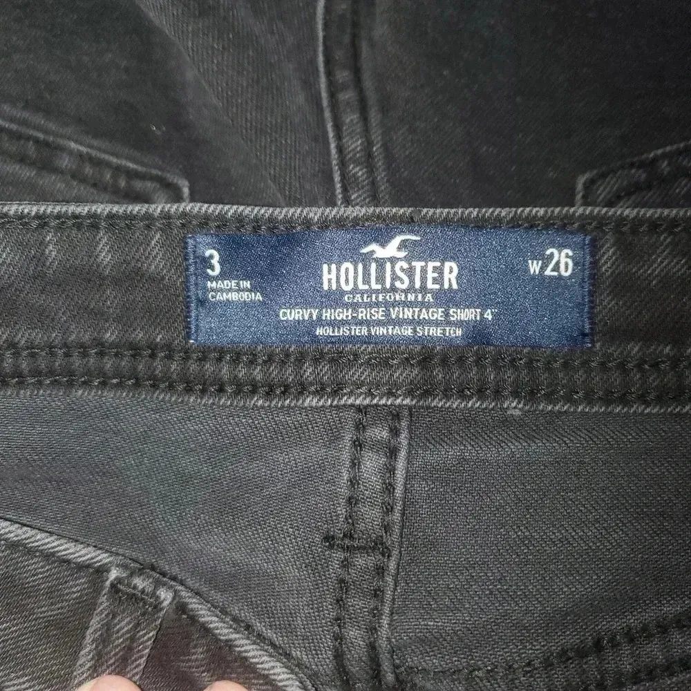 Hollister Curvy High-Rise Vintage Shorts - Image 3