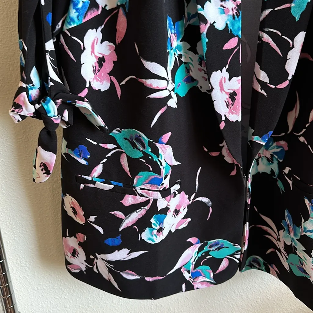 Lane Bryant  Floral Black Blazer - Image 4