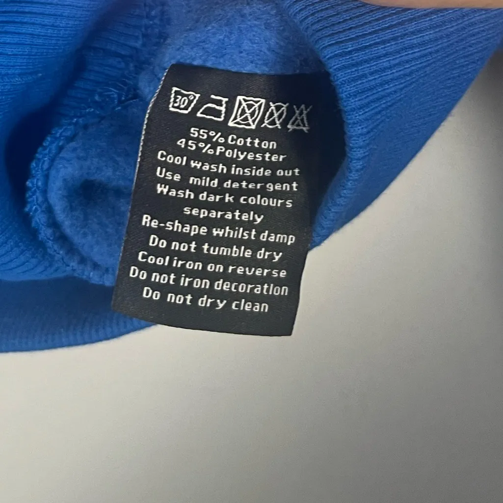 Alphalete cobalt blue cropped hoodie size small - Image 5