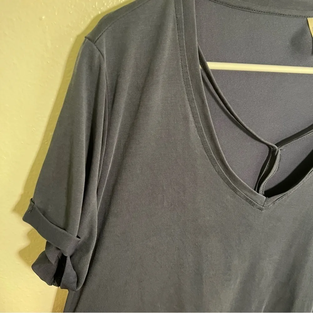 Hayden Los Angeles V-Neck T-Shirt Blue Gray - Image 6