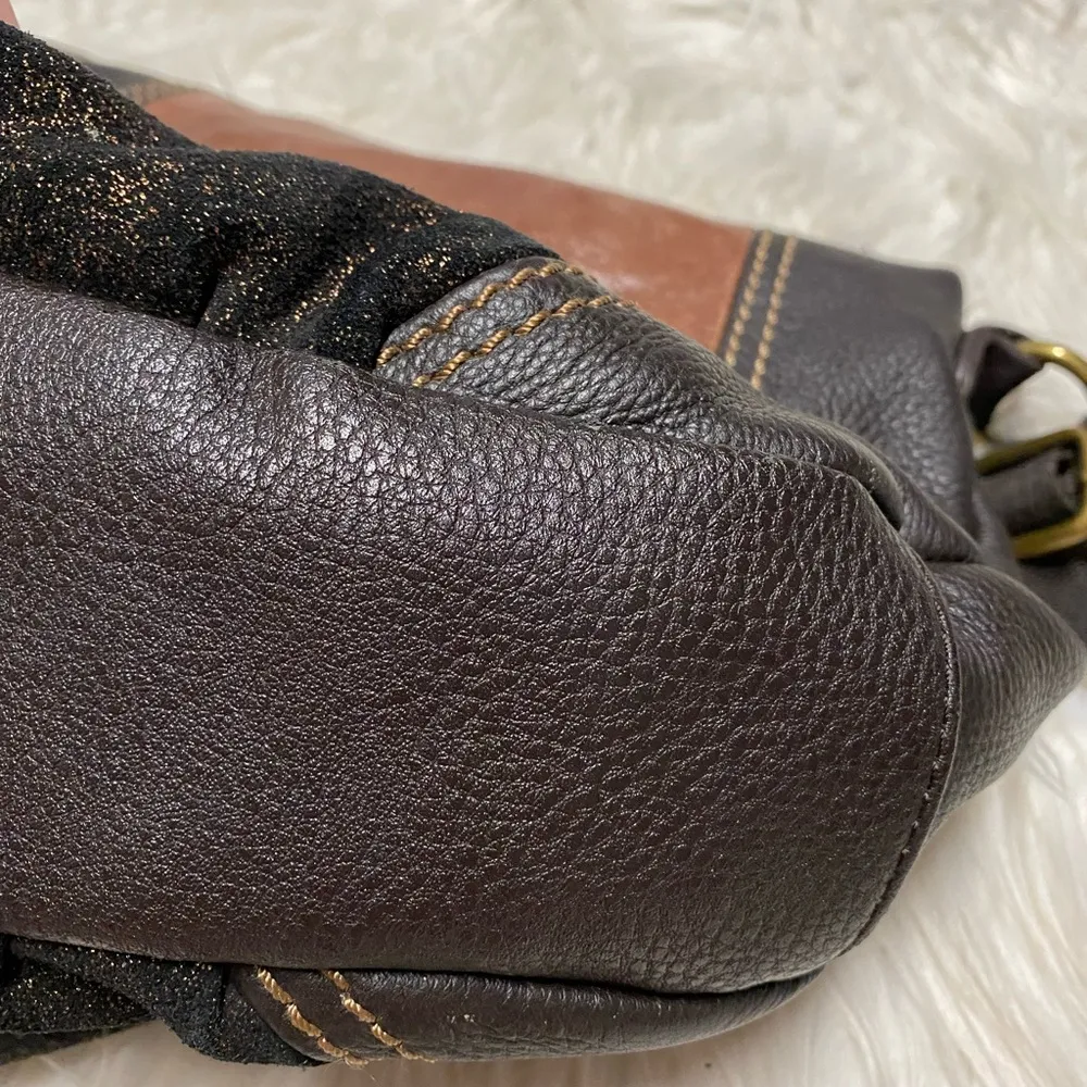 The Sak Bag Zip and Magnetic Closure - Image 13