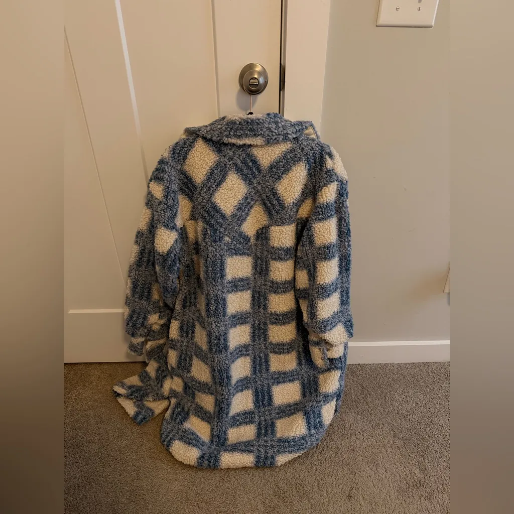 Blue and White Lulus Coat - Image 3