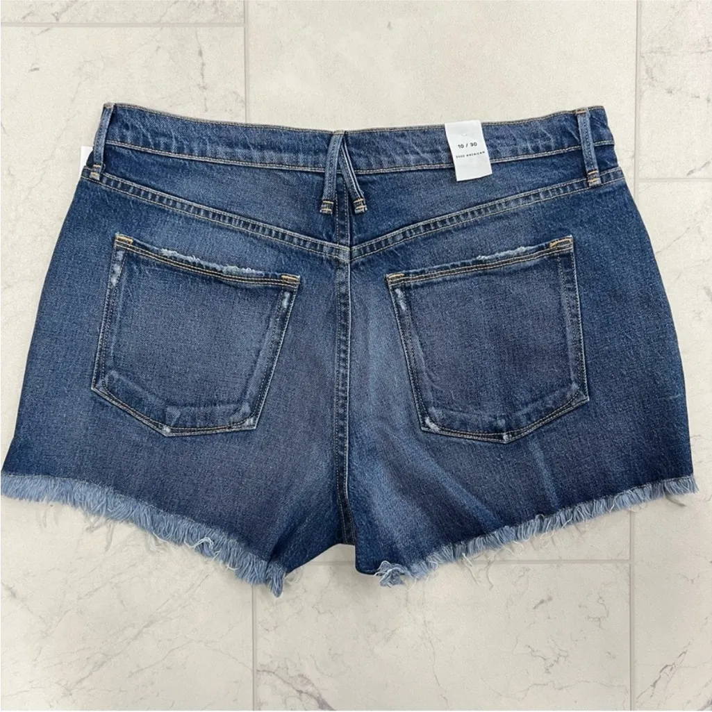 NEW! Good American Good 90’s Cut Off Denim Blue Jean Shorts Size 10 GNIS602T - Image 4