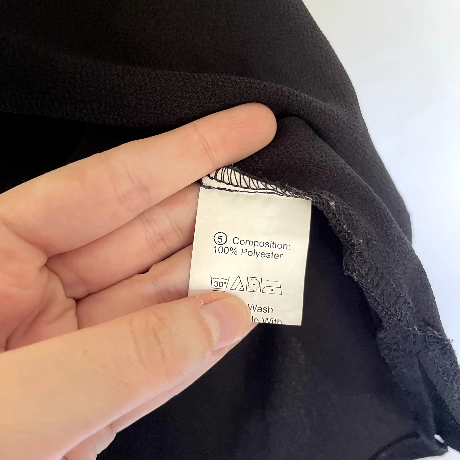 Shein lightweight black frilled sleeveless v-neck summer blouse women's size M - Image 4