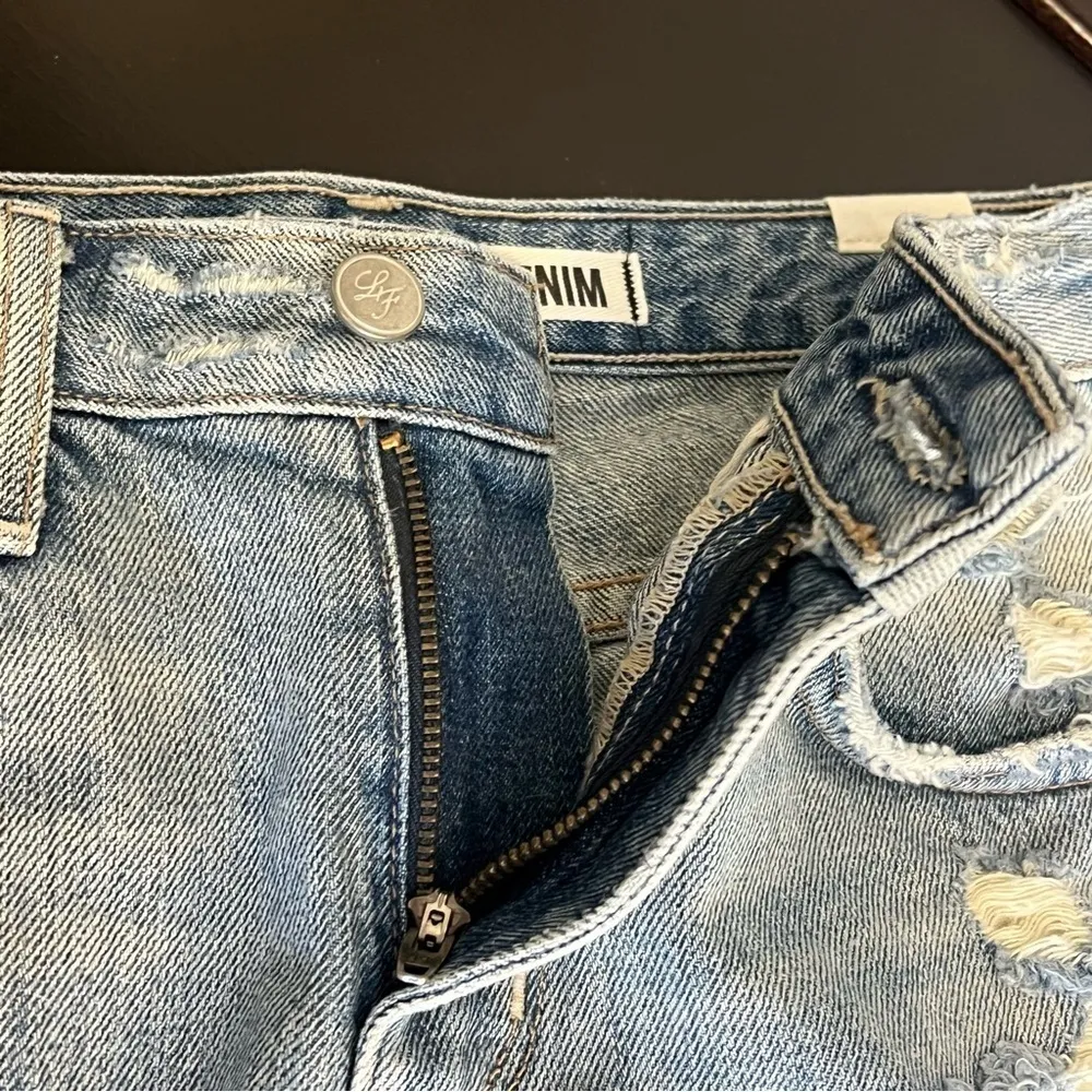 Lovers & Friends Dylan Boyfriend jeans shorts, distressed, color Harper, sz 24 - Image 6