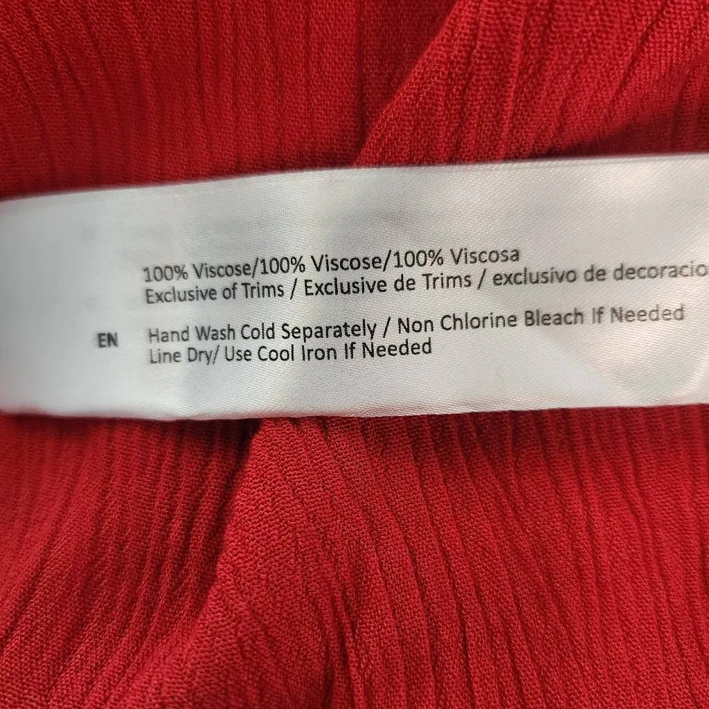 Band of Gypsies Red Sleeveless Crop Top with Crochet Lace NWT Size Medium - Image 9