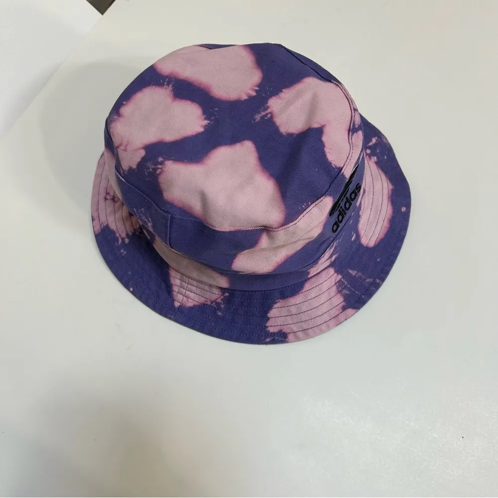Adidas Reverse Dye Bucket Hat - Image 2